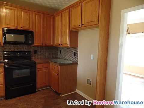 4th image of 3210 Scenic Brook Dr SW