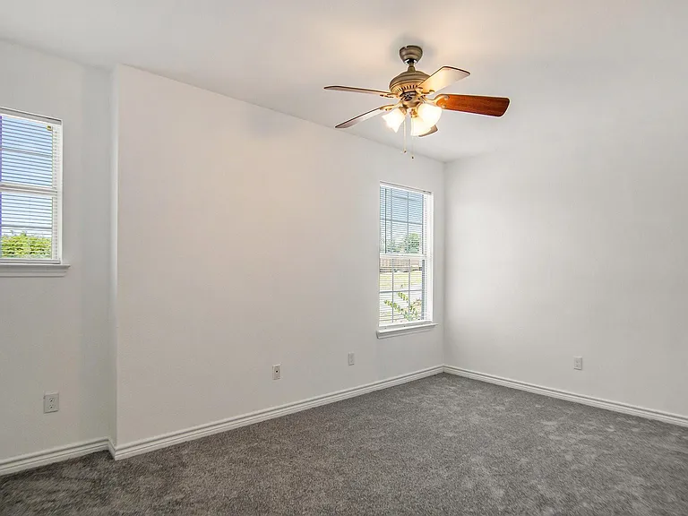 2621 Lee Ave #B — Photo 6