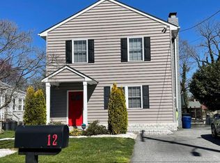 12 Cinder Rd, Lutherville Timonium, MD 21093