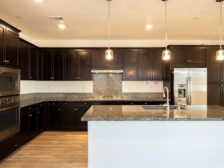 24153 Paseo Del Rancho Dr — Photo 3