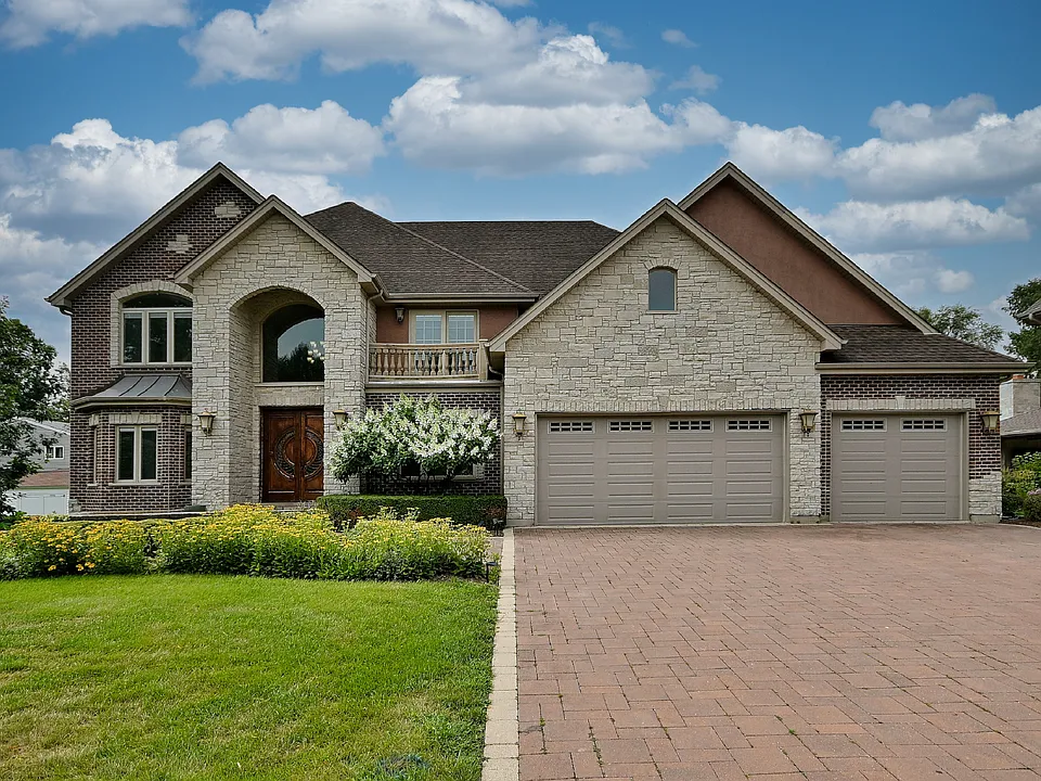 312 Felicia Ct