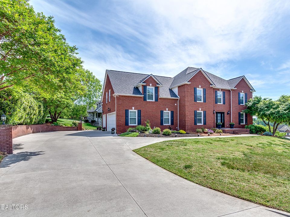 1st image of 3310 Whispering Oaks Dr