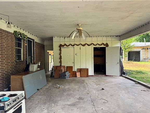3rd image of 110 Morningstar Dr