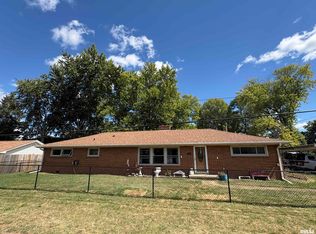 501 N Wood St, Washington, IL 61571