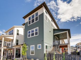 8909 Southurst St, Littleton, CO 80129