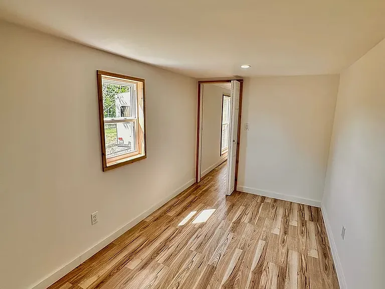 7009 Coley Rd — Photo 16