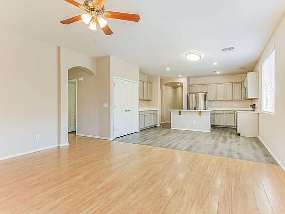 5th image of 7905 S 73rd Ln