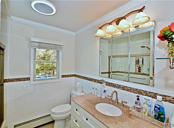 4th image of 495 Bennetts Pond Ln