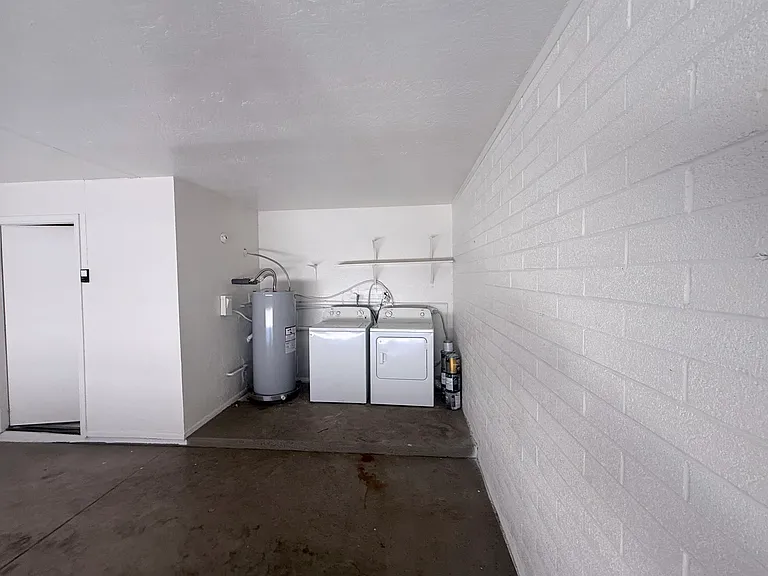 7137 W Colter St — Photo 24