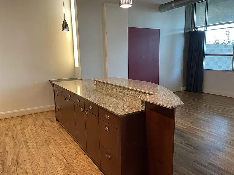 1401 Calumet St #300 — Photo 10