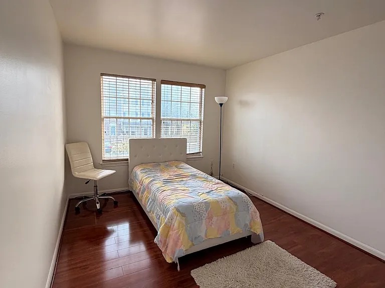 5707 Duke Ct — Photo 14