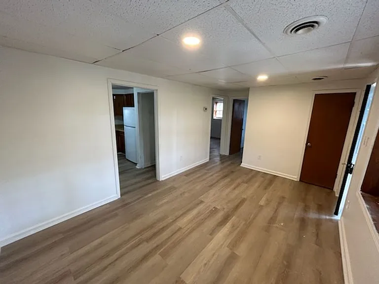 142 Wesley Dr — Photo 11