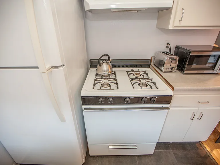 3200 W Sunset Blvd #208 — Photo 15