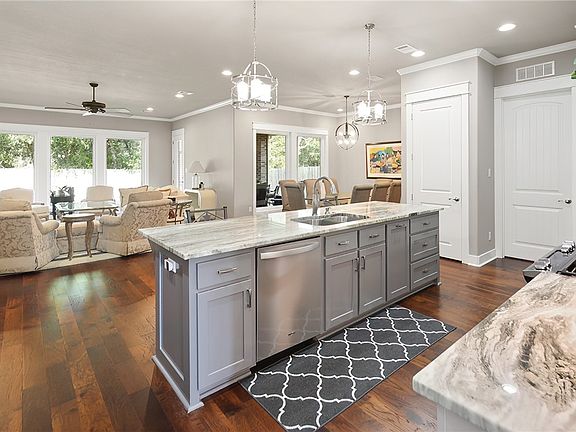 5th image of 15657 Long Creek Ln
