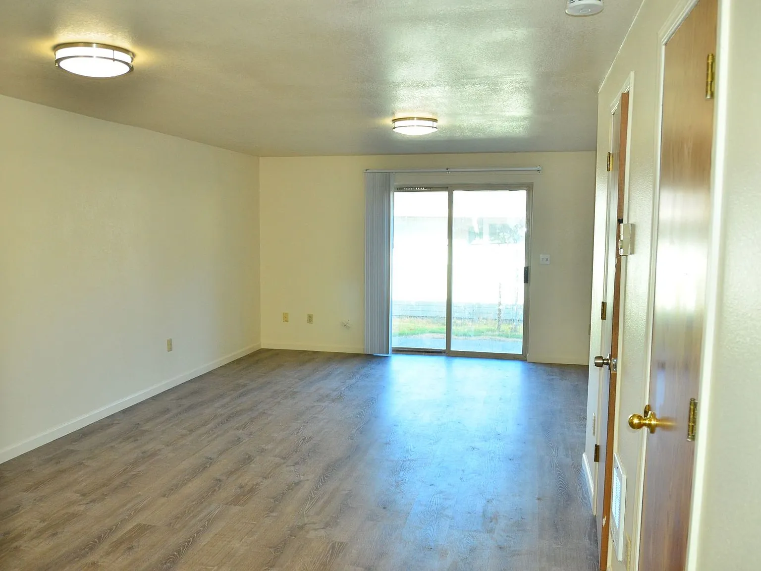 Welcome to Maple Place Apartments and Townhomes! — Photo 4