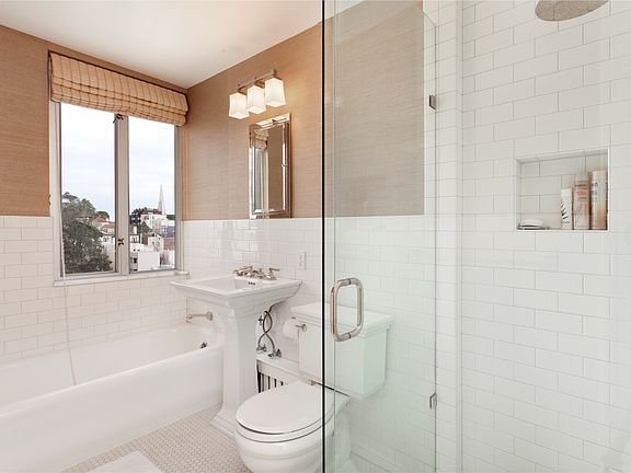 3rd image of 1101 Green St #502