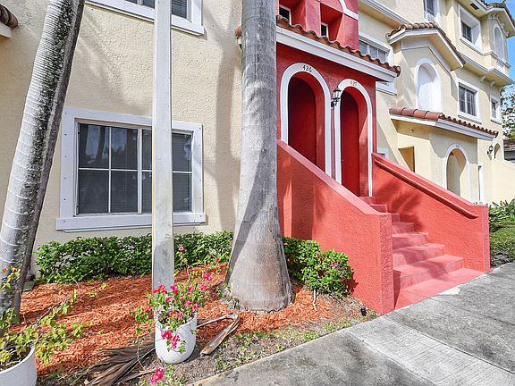 3rd image of 426 Bayfront Drive