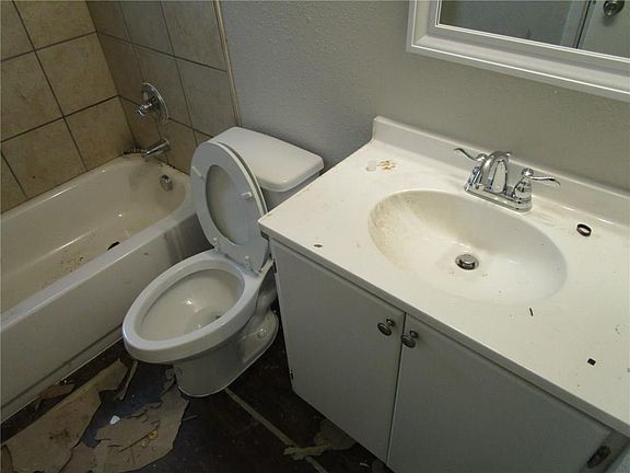 5th image of 5565 Burton Ave