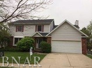 3001 Providence Dr, Bloomington, IL