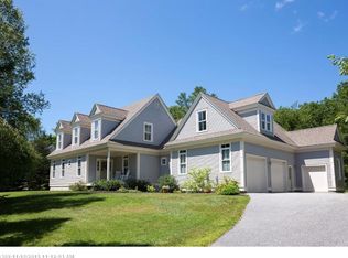 32 Cortland Rd, Freeport, ME 04032