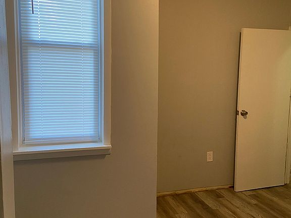 5th image of 3958 N 6th St #1