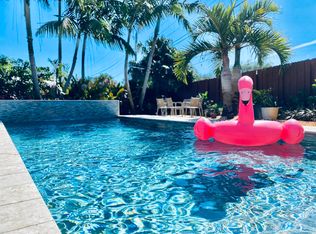 1700 Poinsettia Dr, Fort Lauderdale, FL 33305