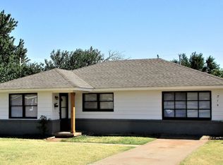 716 W Arapaho Ave, Weatherford, OK 73096
