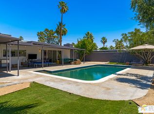 1405 E Tachevah Dr, Palm Springs, CA 92262