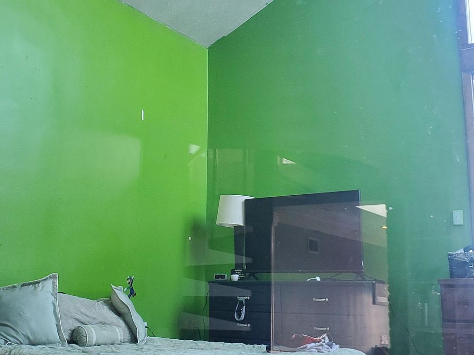 2nd image of 2229 Sunset Blvd