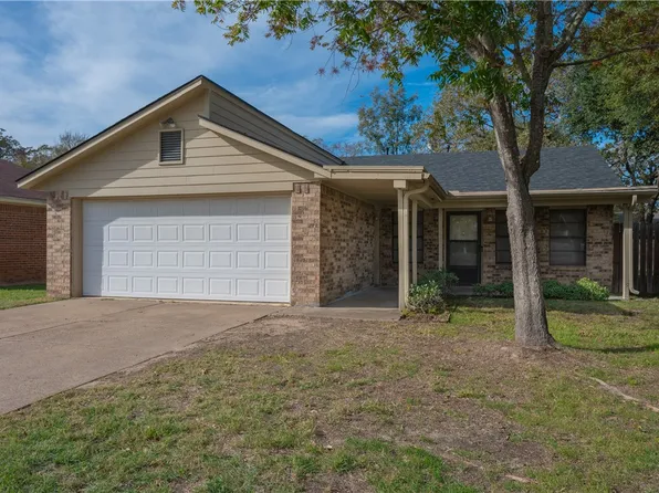 911 San Saba Dr, College Station, TX 77845