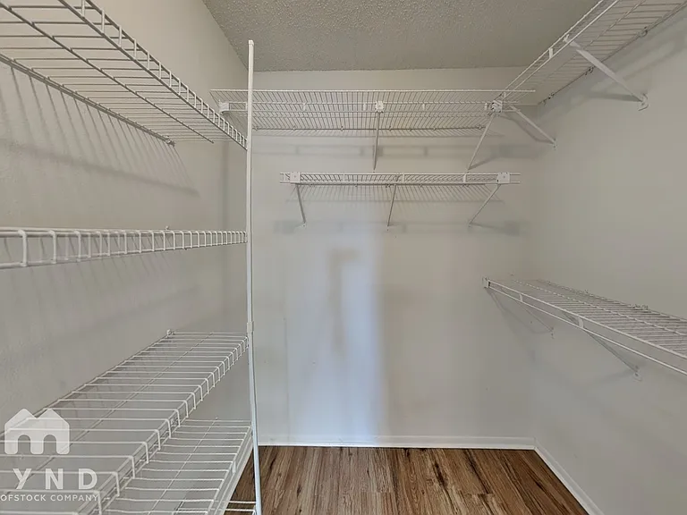2800 Falling Tree Cir — Photo 12