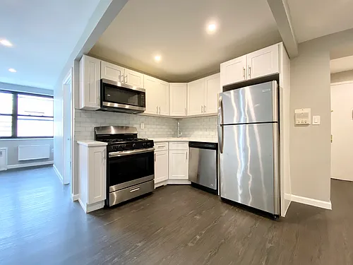 830 Magenta St Photo 1