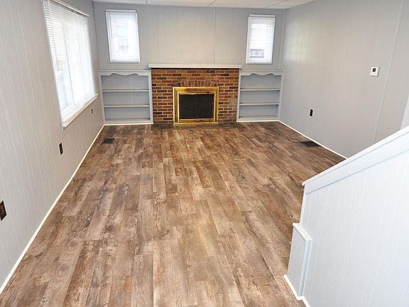4th image of 544 Fair Ave NW #A