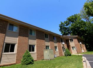 400 Browns Ct #206, Lake Mills, WI 53551