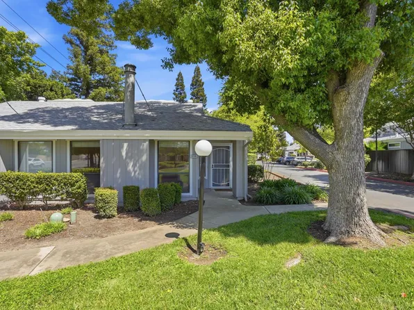 3706 Gold Creek Ln, Sacramento, CA 95827
