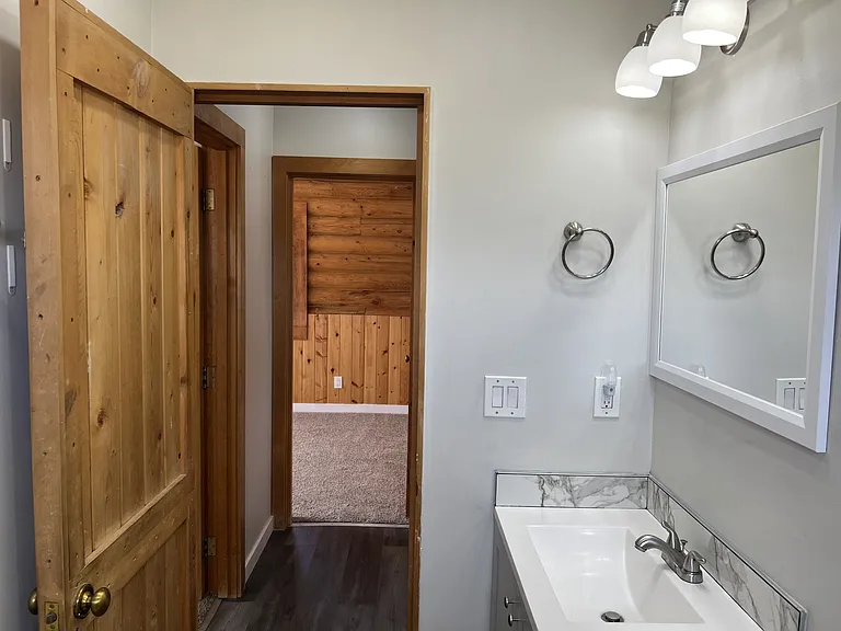 818 Abarr Plz — Photo 25