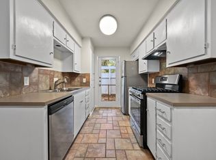 2210 Quarry Rd #B, Austin, TX 78703