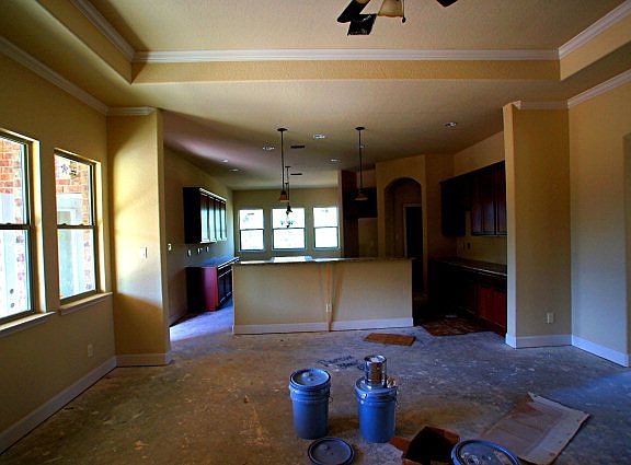5th image of 140 Laurel Wood