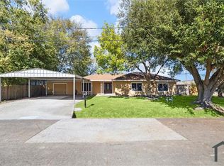 209 Stewart St, Baytown, TX 77520