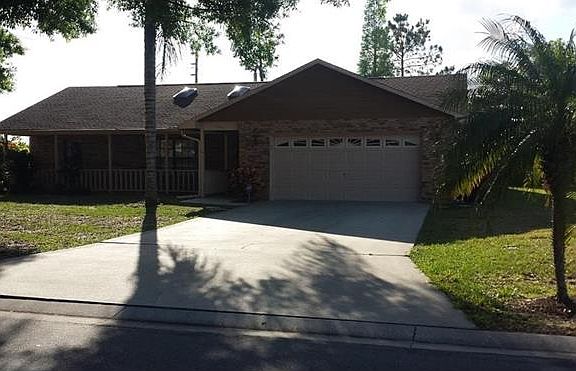 3rd image of 1445 Wood Lake Cir