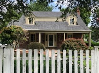 37 N Van Dien Ave, Ridgewood, NJ 07450