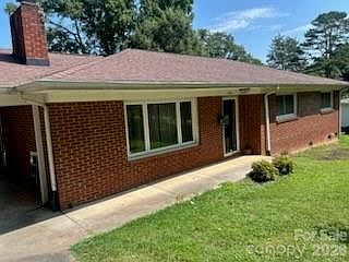 1st image of 1164 Leigh Cir #11