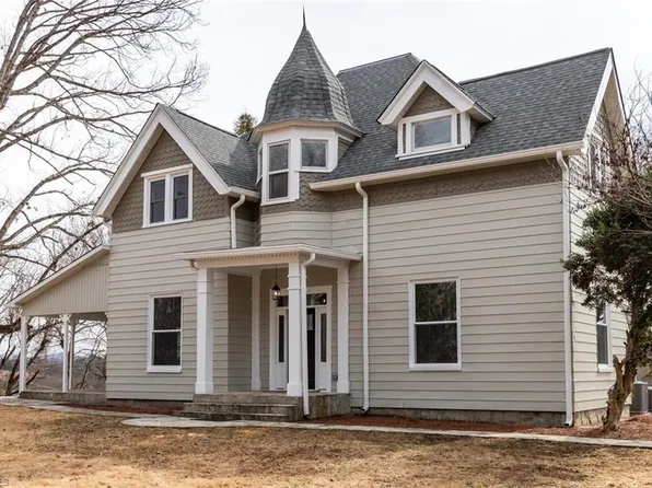 406 Highland St, Wilkesboro, NC 28697