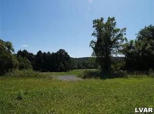 1784 Chardonnay Dr, Easton, PA 18045