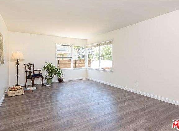 4th image of 2434 Pier Ave