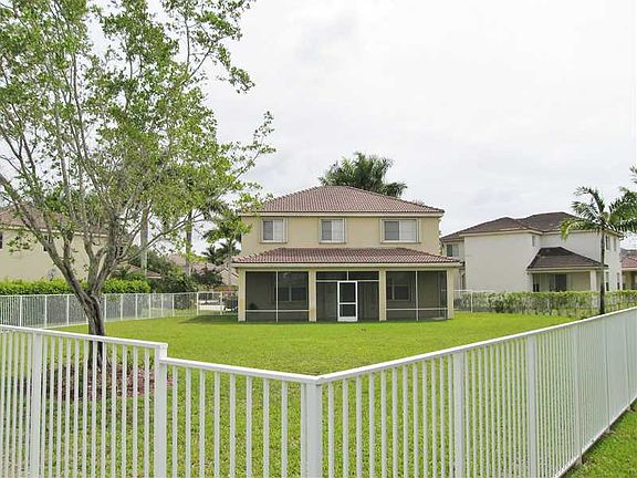2nd image of 1896 Aspen Ln