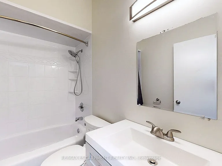 65 Fielding Cres #UPPER — Photo 17