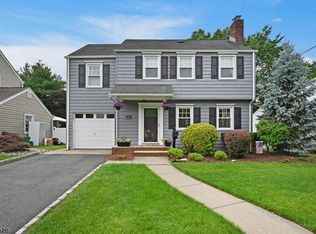 15 Greendale Rd, Clifton, NJ 07013