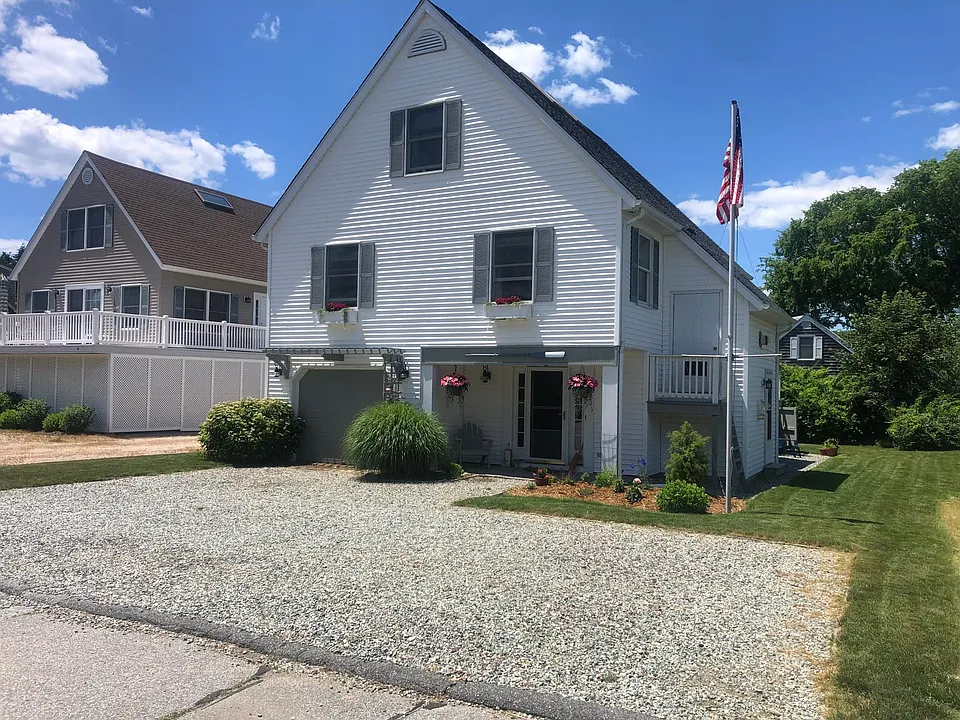 16 Middlefield St