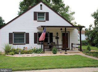 1929 Chatham Dr, Camp Hill, PA 17011